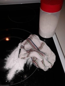 Baking soda to clean glass top stove